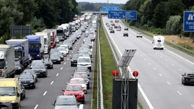 650f313f-64c8-4c94-ae5a-495e0a0a0a64-njemacka-autoput-januar2023-epaefe-690x480-1