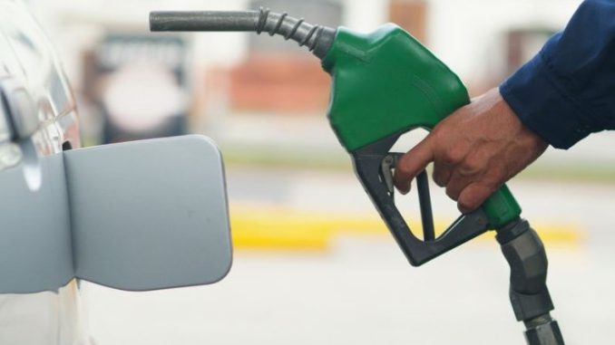 65461f1d-ec98-41d4-8570-4fc40a0a0a69-gorivo-sipanje-benzina-830x0-690x480-1