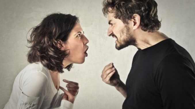654a18bf-dacc-45f7-9c27-48830a0a0a69-5c3de94e-0c68-44e5-9d89-15290a0a0a67-couple-fighting-1-previeworg-690x480-1