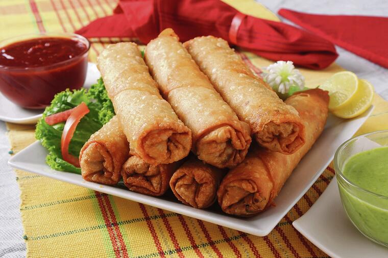 352601_stockphotofriedrolls84569605_ls PROLEĆNE ROLNICE: Hrskave, ukusne i napunjene povrćem, odlične su kad se jedu uz neki lep sos po želji
