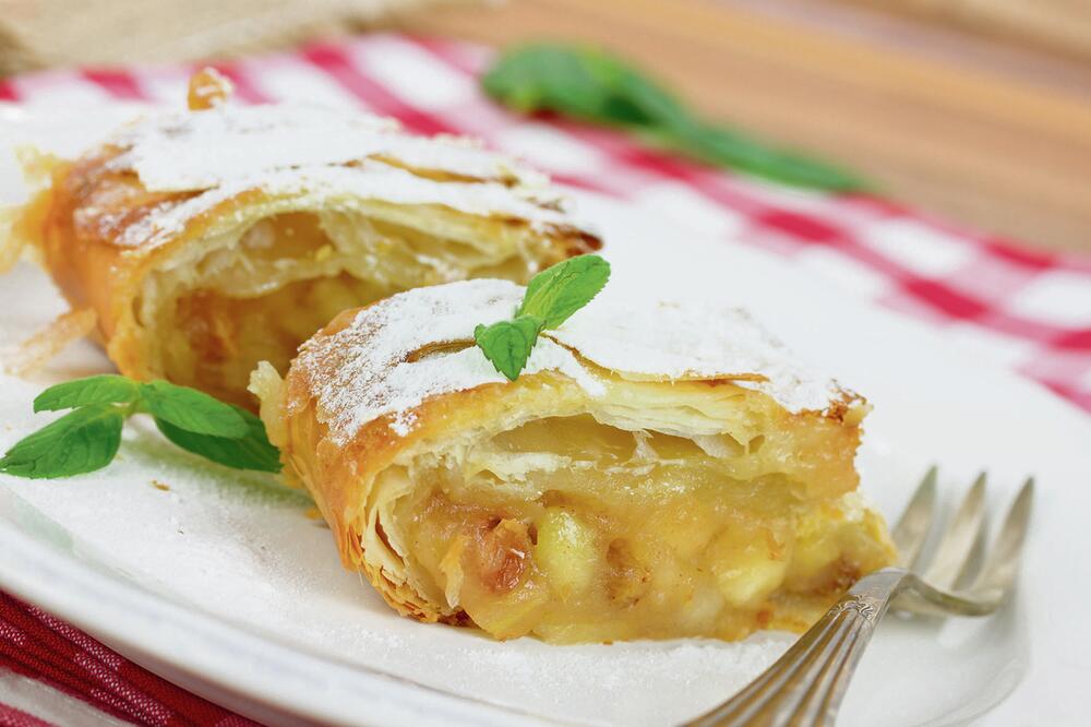 352809_stockphotoapplestrudel253104652_ff Pita od jabuka