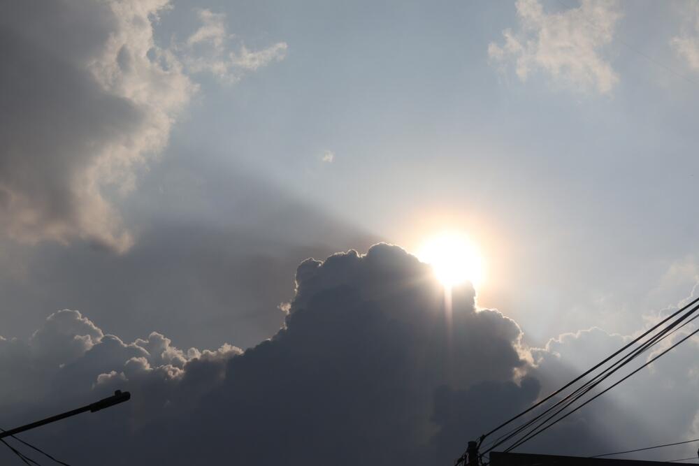 301447_shutterstock-2185328011_ff Sunce, Pomračenje