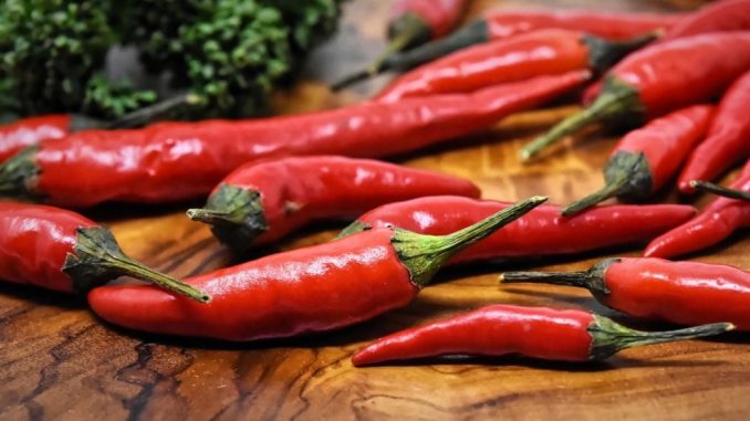 tradicija-na-malo-drugaciji-nacin-ljute-pecene-papricice-sa-medom-cisto-su-savrsenstvo
