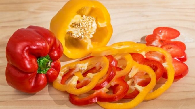 napravite-izvrstan-namaz-od-pecenih-paprika-tajna-bogate-teksture-koja-nikog-ne-ostavlja-ravnodusnim