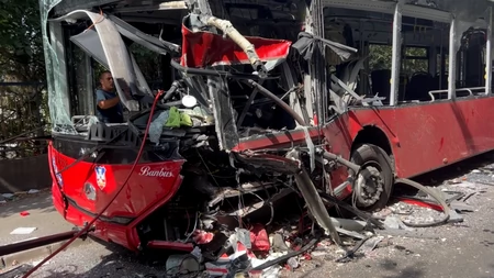 vdhk9kpturbxy83ntzmymu4mwm1mtuwotdhndrlotixnzrjnmewndyxzs5qcgerkwlnacia3gacotafotec POK_sudar_autobusa_na_Belim_vodama_vesti_blic_safe_kk_mr.jpg